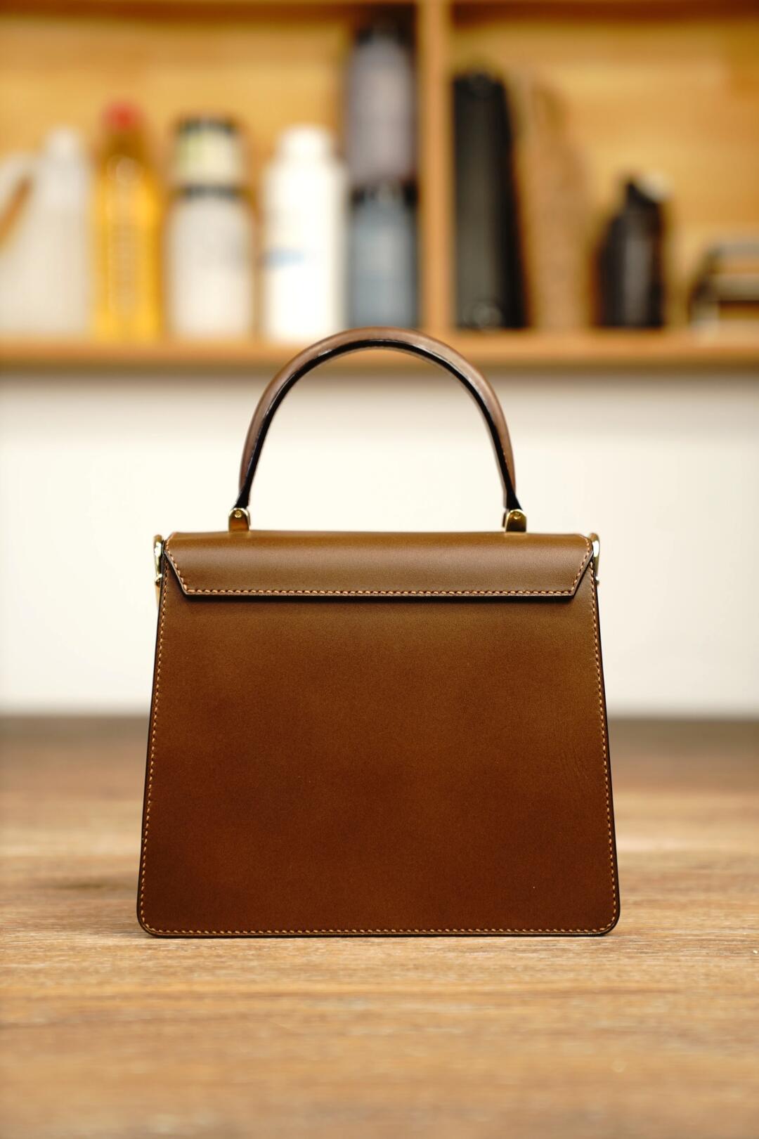 Prelude Tote