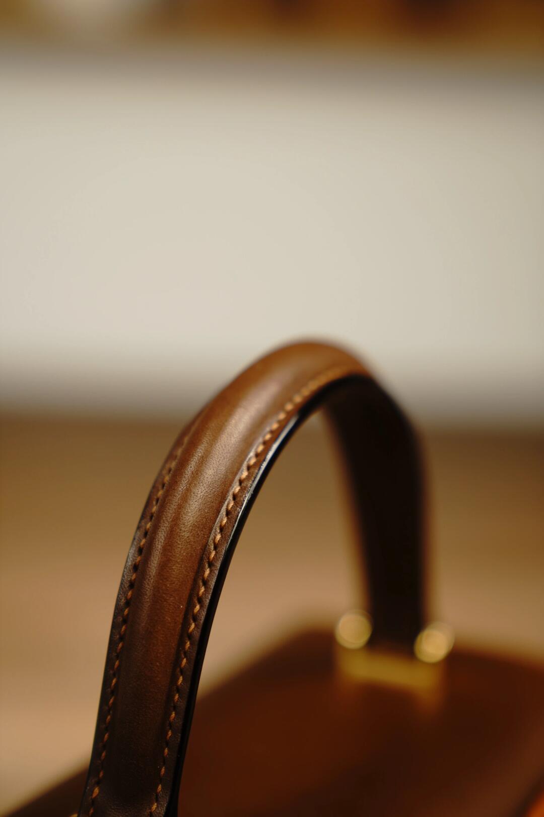 Prelude Tote